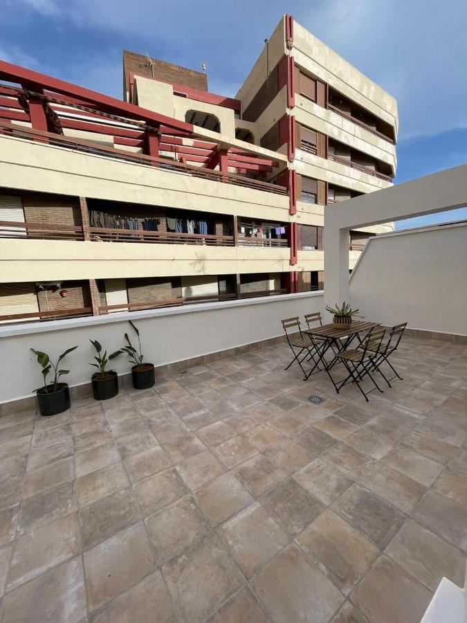 Apartamentos La Hormiga Deluxe Адра Экстерьер фото