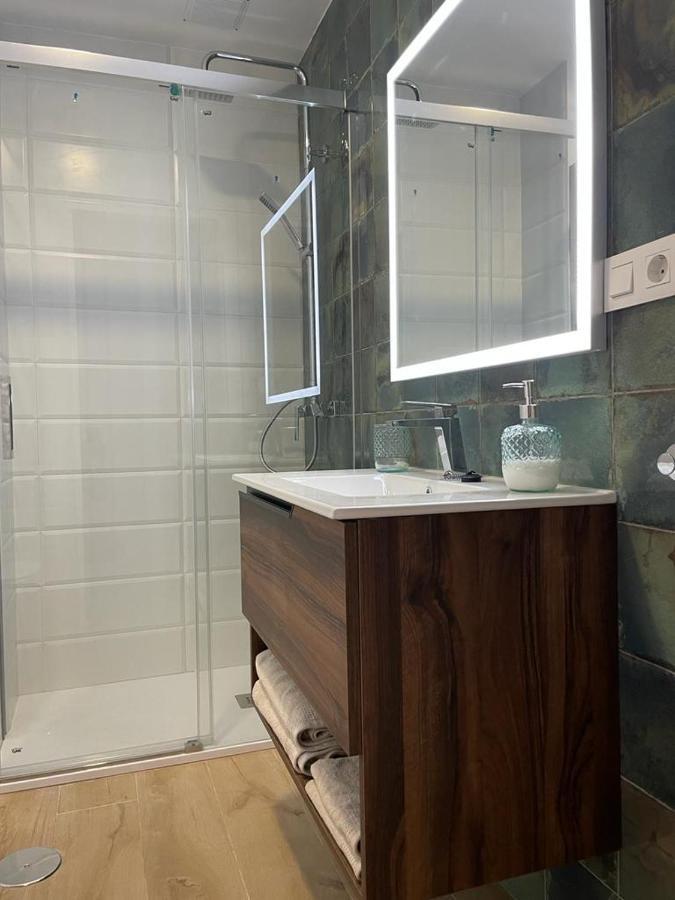 Apartamentos La Hormiga Deluxe Адра Экстерьер фото
